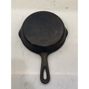 Vintage Wagner Ware Sidney Cast Iron -0- 10530 #3 Skillet Pan Double Spout